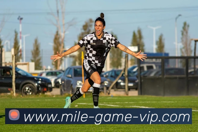 巴尔科盛赞梅西称与他共舞是足球界最轻松的体验